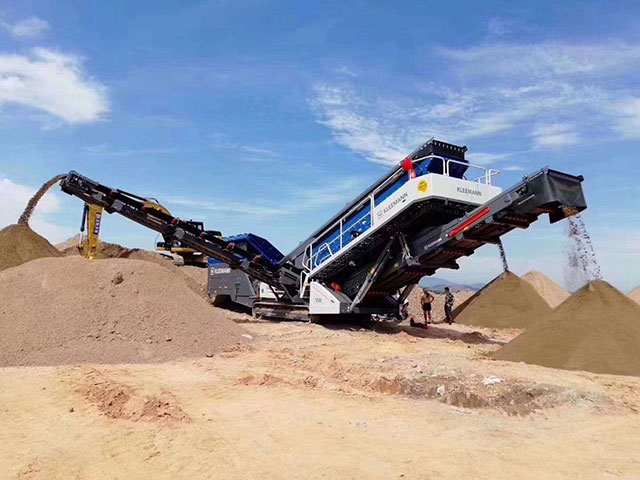 移動(dòng)破碎機(jī) 移動(dòng)破碎機(jī)