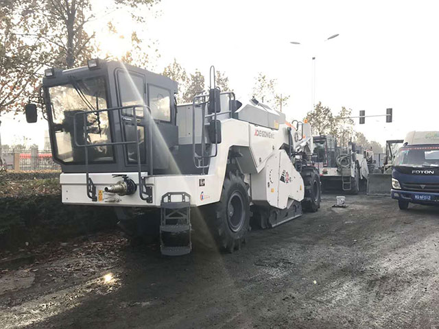 �������C(j��)