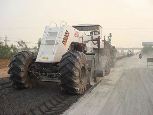 �������C(j��)